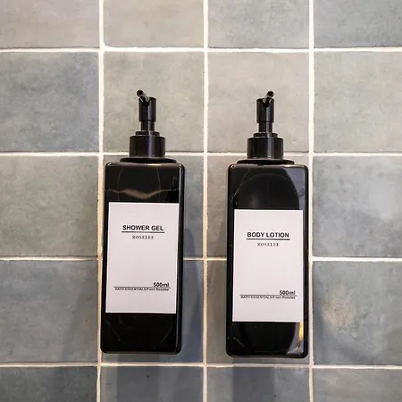 Centre - Parking - 5 Min Place Comedie - Tram Apartment *